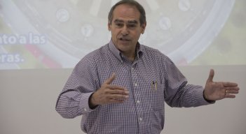 Jaime Buenahora está dedicado en estos momentos a la academia, en Estados Unidos./Foto Archivo La Opinión