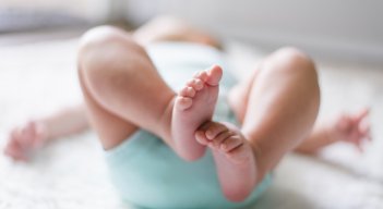 El tamizaje neonatal agiliza el diagnóstico de algunas enfermedades poco frecuentes y de otras que se pueden manejar de forma terapéutica o con modificaciones en la alimentación. / Foto: Cortesía