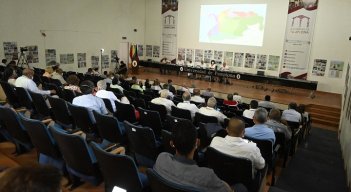 El auditorio principal fue elegido para las conferencias, muestras artísticas y novedades editoriales.
