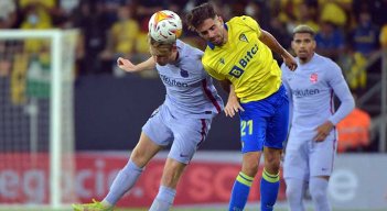 El Cadiz, en un buen partido, consiguió un empate frente al Barcelona.