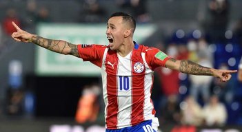 Paraguay toma un segundo aire en las eliminatorias al derrotar  a Venezuela.