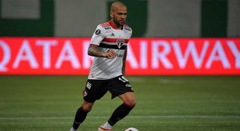 Dani Alves, jugador más ganador en la historia del fútbol mundial.