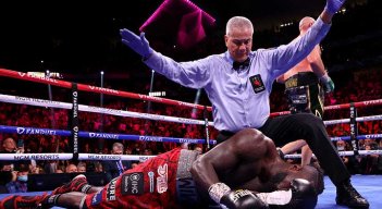 El estadounidense Deontay Wilder, soportó de masiado la paliza que le propinó Tayson Fury, por el cetro del CMB de los pesos completos.