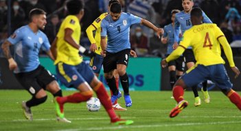 Selección Colombia ante Uruguay