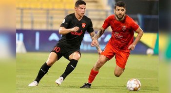 James Rodríguez en su debut con el Al-Rayyan