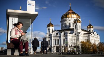 Las autoridades de la capital rusa ordenaron que los mayores de 60 años no vacunados permanezcan confinados desde el 25 de octubre hasta el 25 de febrero. /AFP