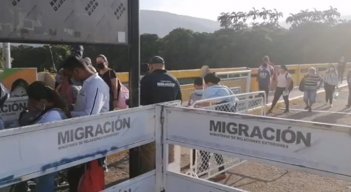 La GNB solo está pidiendo la cédula de identidad y, en algunos casos, el carnet de vacunación, según lo informado por algunos ciudadanos.