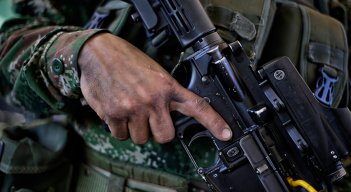 Abren investigación disciplinaría contra jefe de inteligencia del Ejército
