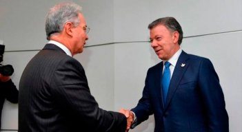 “Estoy dispuesto a estrechar la mano de Uribe, el país lo necesita”, Santos