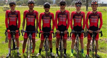 El equipo de ciclismo Calzado Power-Indenorte no tuvo un buen  día el arranque de la Vuelta al Porvenir Colombiano.