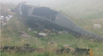 Caída de helicóptero de la policía deja un muerto y 3 heridos