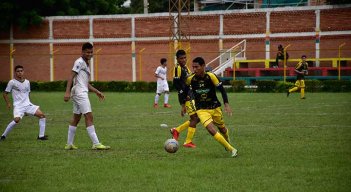 Con cinco equipos en Villa del Rosario se disputa el Interclubes de fútbol.