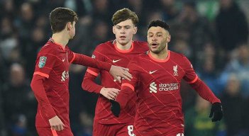 El Liverpool avanzó en la Copa Inglesa por la vía de los penaltis.