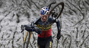 El ciclista Wout Van Aert  fue el gran protagonista del día.