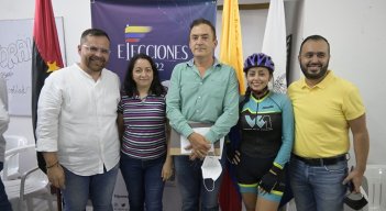 Lista de la Coalición Centro Esperanza a la Cámara por Norte./Foto Jorge Gutiérrez La Opinión