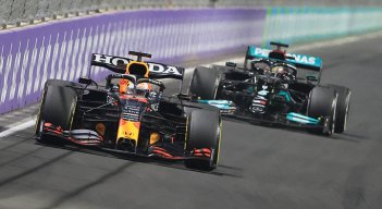 Max Verstappen y Lewis Hamilton.