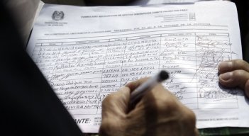 Las firmas se han convertido en la opción para participar en las elecciones de 2022./Foto Archivo La Opinión