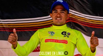Alcides Espinel, corredor rosariense líder de la Vuelta al Táchira 2022. 