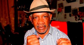 Bernardo Caraballo se caracterizó por un estilo de boxeo rápido, elegante y con bastante movimiento. 