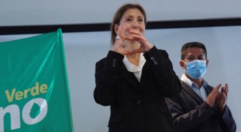  Ingrid Betancourt oficializó su precandidatura a la Presidencia desde su partido Verde Oxígeno.