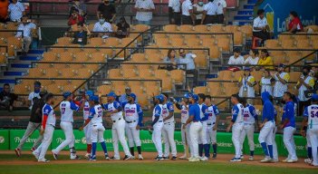 La novena colombiana de Caimanes de Barranquilla hace historia en la Serie del Caribe. 