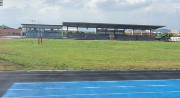 La Grama del estadio Centenario de Atletismo de Juan Atalaya ha sido recuperada después de diez años.