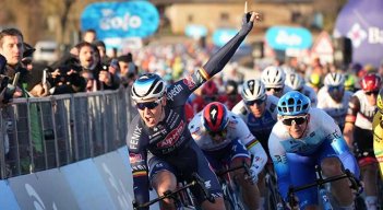 El belga Tim Merlier ganó el martes la segunda etapa de la carrera italiana Tirreno-Adriático