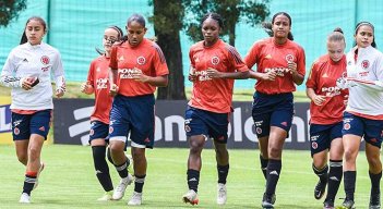 La selección Sub-17 femenina de Colombia confía tener un buen estreno  en el Suramericano de Uruguay.
