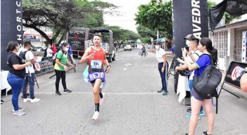El triatlonista cucuteño Andrés David Ayala Carrillo, comienza la temporada 2022 en San Andrés. 