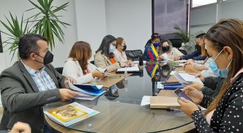 Parlamentarios acudieron a reunión con representante de Corpoelec. Foto Anggy Polanco 