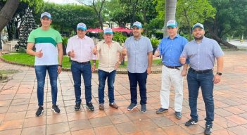 Diputados y concejales del Centro Democrático anunciaron su adhesión a Fico./Foto cortesía
