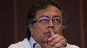 Gustavo Petro denuncia que estarían planeando un atentado contra su vida