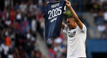 Mbappé seguirá en el PSG hasta 2025