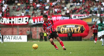 César Arias, delantero del Cúcuta Deportivo entre 2009 y 2011. 