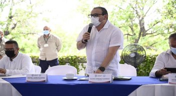 Gobernador Silvano Serrano pide concluir mesas de trabajo que analizar la posible apertura de frontera.