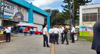 Transportadores de carga del estado Táchira entregan documento con petitorios al Ministro de Transporte de Venezuela. Fotos Anggy Polanco / La Opinión 