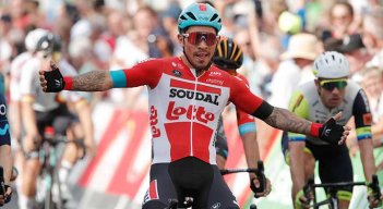 Caleb Ewan ciclista australiano brilló en la primera etapa del Tour de Alemania.