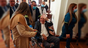 Senador Humberto de la Calle se desplomó en plenaria./Foto: internet