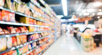 Hay consumidores que están al tanto de las mejores ofertas y promociones que ofrecen las grandes superficies, donde prioriza el precio. / Foto: Cortesía