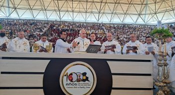 Feligreses de todos los municipios del Táchira asistieron al primer centenario de la Diócesis de San Cristóbal. / Fotos: Anggy Polanco 