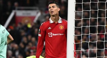 Cristiano Ronaldo no la pasa bien esta temporada con el Manchester United y podría dejar el club en el mercado de invierno. 