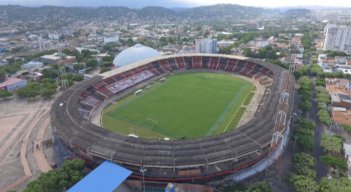 Panorámica actual del estadio General Santander de Cúcuta, escenario que necesita urgente una reparación total.