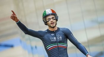 Filippo Ganna, demostró ser el corredor más veloz del mundo.