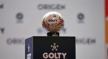 el fútbol colombiano se viste de rosa