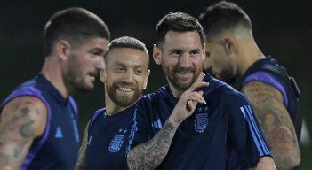 Lionel Messi, capitán de la selección de Argentina comandará el mediocampo de su selección frente a Polonia.