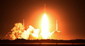 Lanzamiento de Artemis.