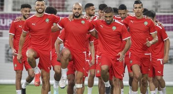La selección de Marruecos enfrenta a la eliminada Canadá en juego que espera sellar el pase a octavos de final.