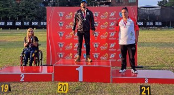 El pararquero cucuteño Luis Felipe Mora (a la derecha) le dio la primera medalla al departamento en el Nacional de tiro con arco.