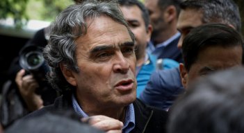 Fajardo propone al gobierno crear un libro en blanco sobre la corrupción
