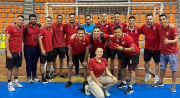 El quinteto de Estrellas del Deporte hizo respetar la casa y se impuso 3-2 sobre Barranquilleros FS.